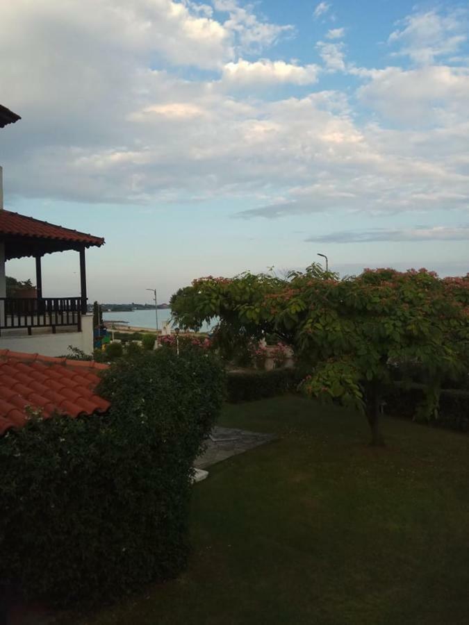 Right Across The Sea Βίλα Nea Kallikrateia Εξωτερικό φωτογραφία